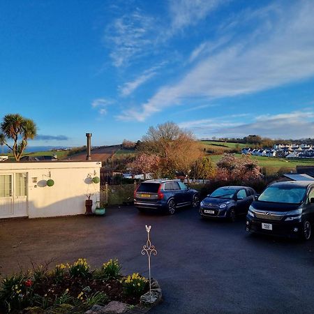 Lovely Private Studio Room With Own Kitchen And Bathroom. Set In The Popular Area Of Shiphay In Torquay And Only A Short Walk From Torbay Hospital Eksteriør bilde