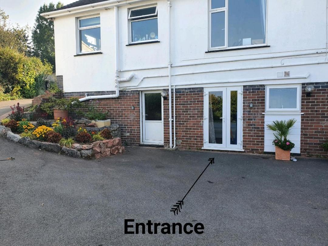 Lovely Private Studio Room With Own Kitchen And Bathroom. Set In The Popular Area Of Shiphay In Torquay And Only A Short Walk From Torbay Hospital Eksteriør bilde