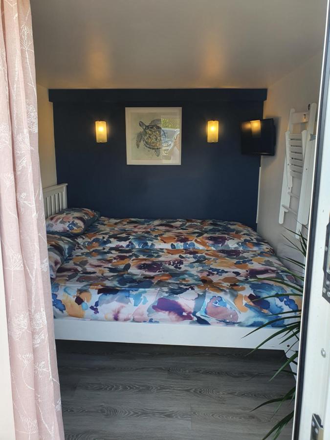Lovely Private Studio Room With Own Kitchen And Bathroom. Set In The Popular Area Of Shiphay In Torquay And Only A Short Walk From Torbay Hospital Eksteriør bilde