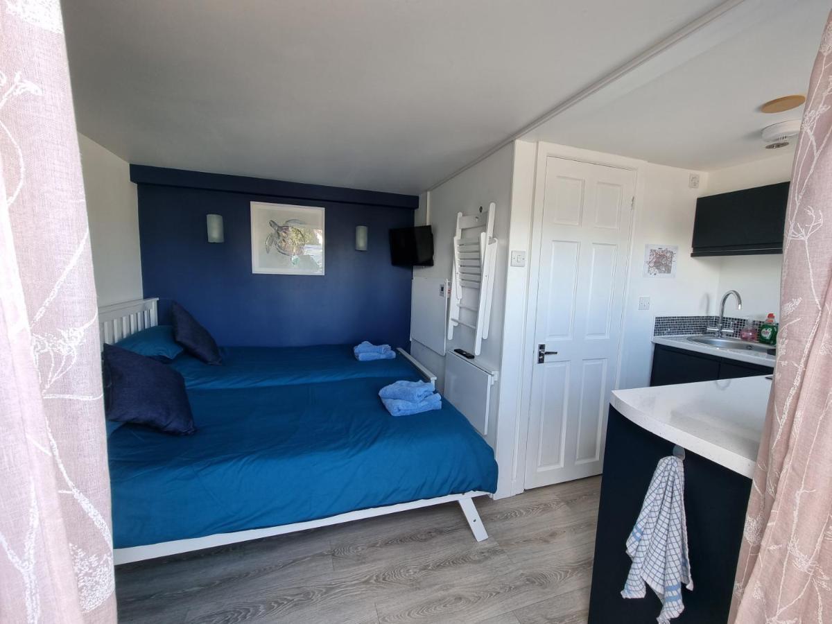 Lovely Private Studio Room With Own Kitchen And Bathroom. Set In The Popular Area Of Shiphay In Torquay And Only A Short Walk From Torbay Hospital Eksteriør bilde