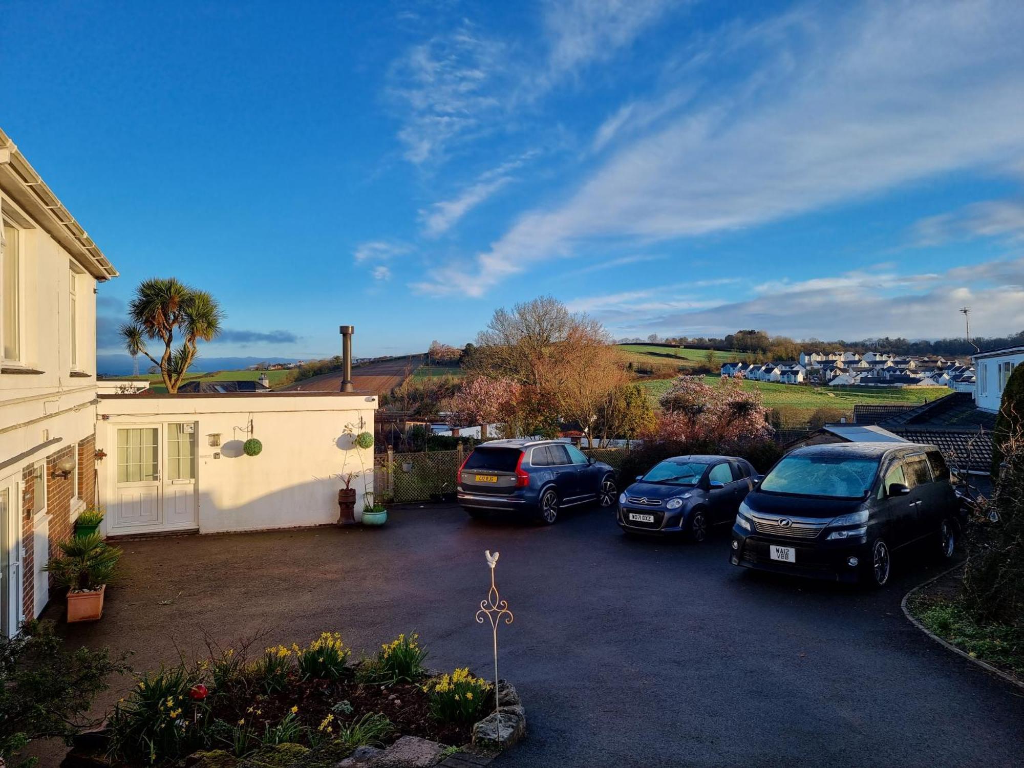 Lovely Private Studio Room With Own Kitchen And Bathroom. Set In The Popular Area Of Shiphay In Torquay And Only A Short Walk From Torbay Hospital Eksteriør bilde